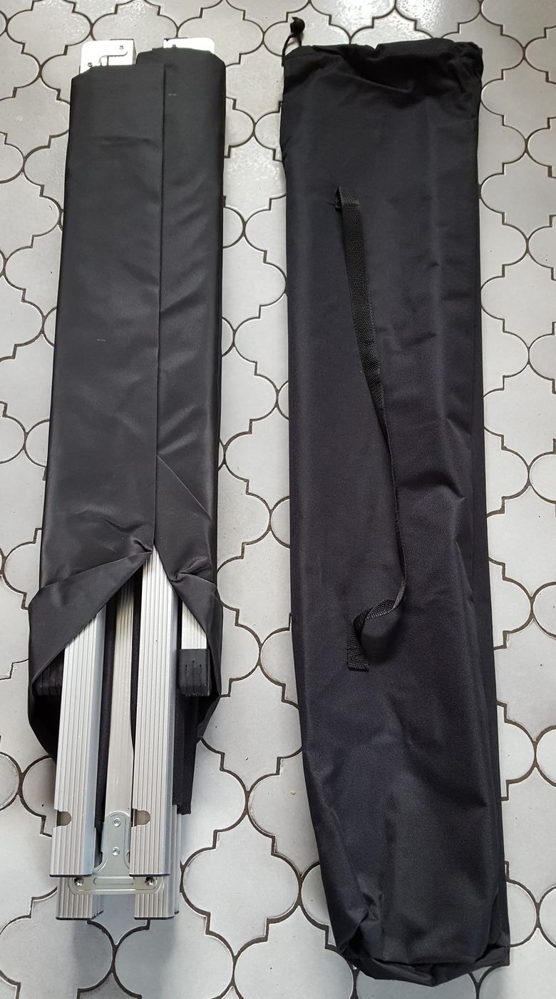 Das Kronenburg XXL Feldbett frisch aus der Tasche genommen