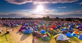 Beitragsbild Feldbett für Festivals